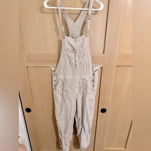 American Eagle Tomgirl Linen Overalls